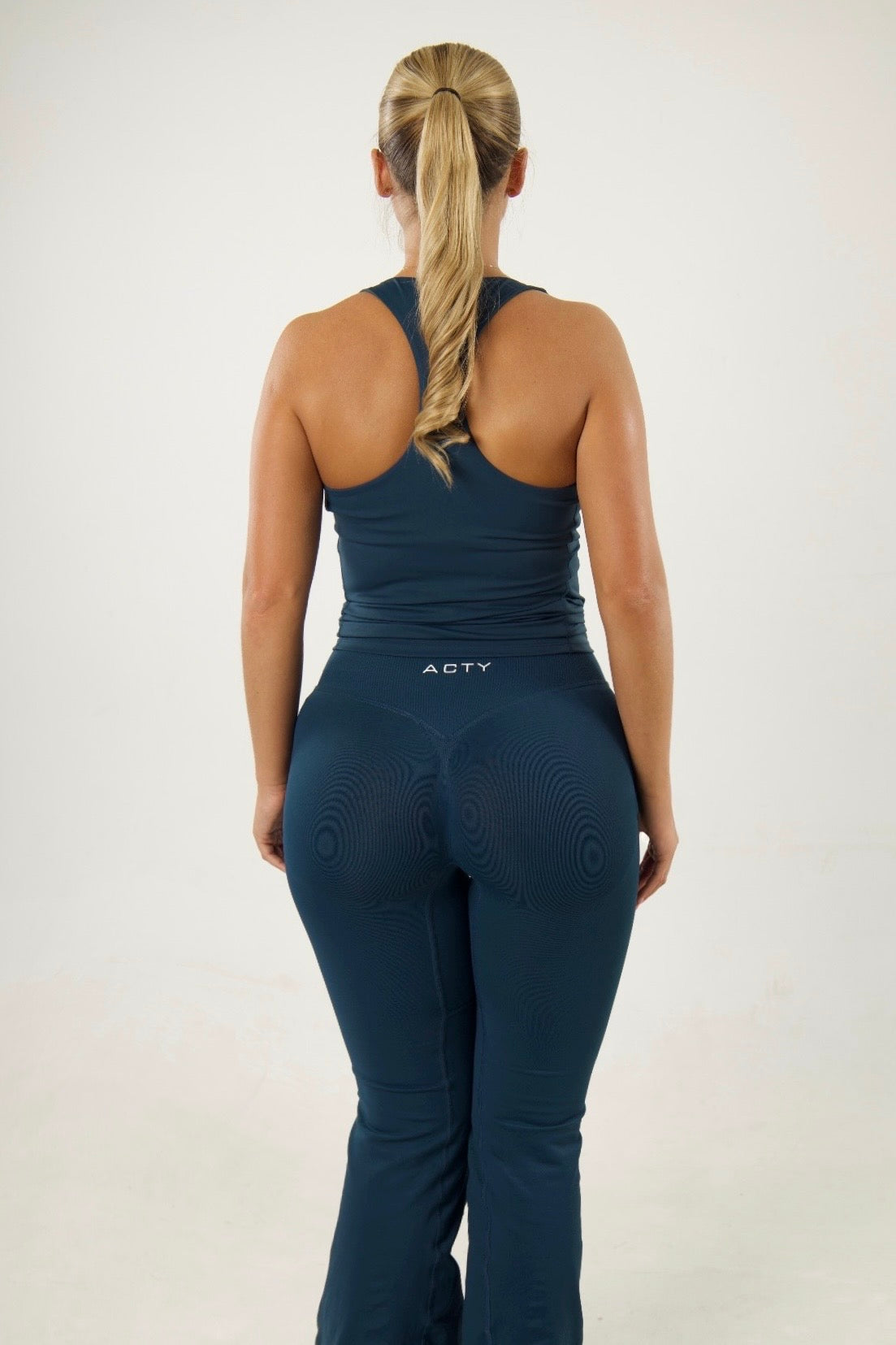 SHAPE
COLLECTION